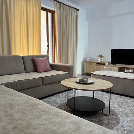 סרנדה Alex Apartments מראה חיצוני תמונה