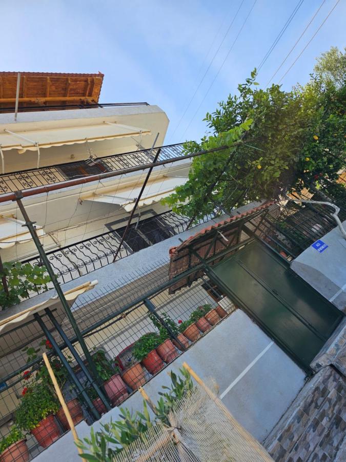 סרנדה Alex Apartments מראה חיצוני תמונה
